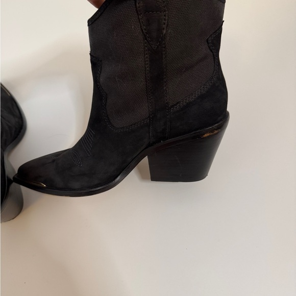 Dolce Vita Black Suede Western Ankle Booties — Metallic Gold Cap Toe, Size 8 - Picture 6 of 8